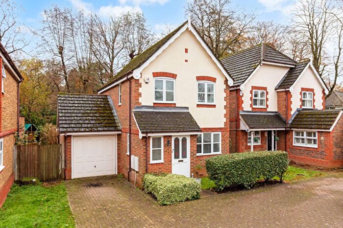 3 Bedroom Detached House To Rent In Druce Wood, Ascot, Berkshire, SL5