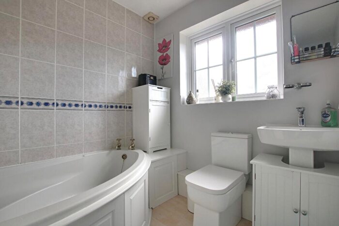 5 Bedroom Detached House For Sale In Rownhams, Southampton, SO16