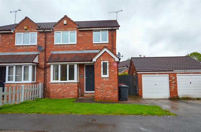 3 Bedroom Semi-Detached House To Rent In Emmett Carr Drive, Sheffield, S21