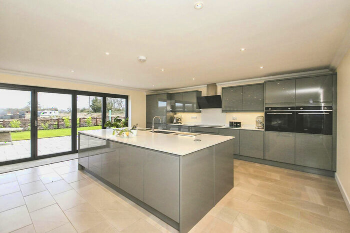 4 Bedroom Detached House For Sale In Hospital Road, Doddington, March, PE15