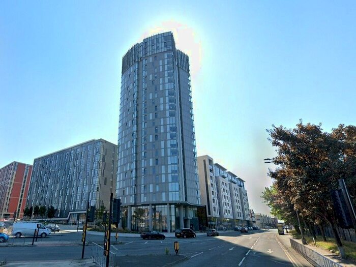 2 Bedroom Flat To Rent In The Tower, Plaza Boulevard, Liverpool., L8