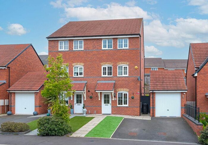 4 Bedroom Semi-Detached House For Sale In Norton Way, Bromsgrove, B61