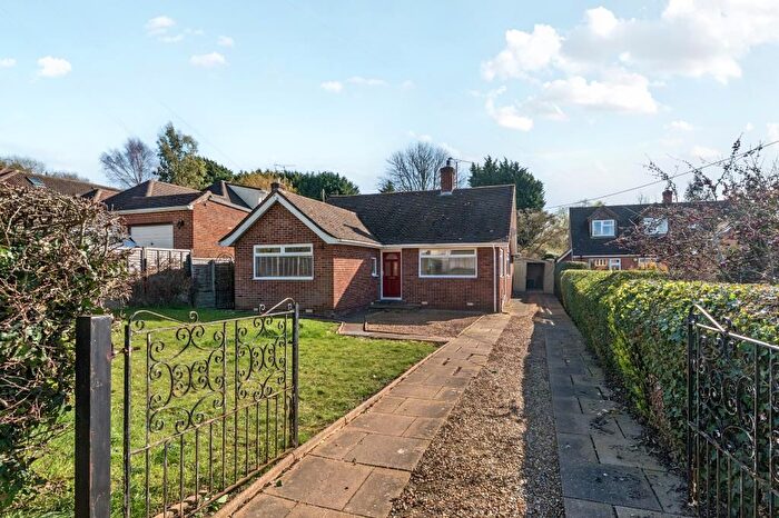 3 Bedroom Detached Bungalow For Sale In Gidley Way, Horspath, OX33