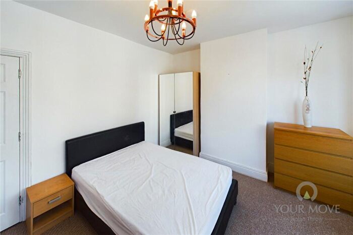5 Bedroom House To Rent In Abington Avenue, Northampton, NN1