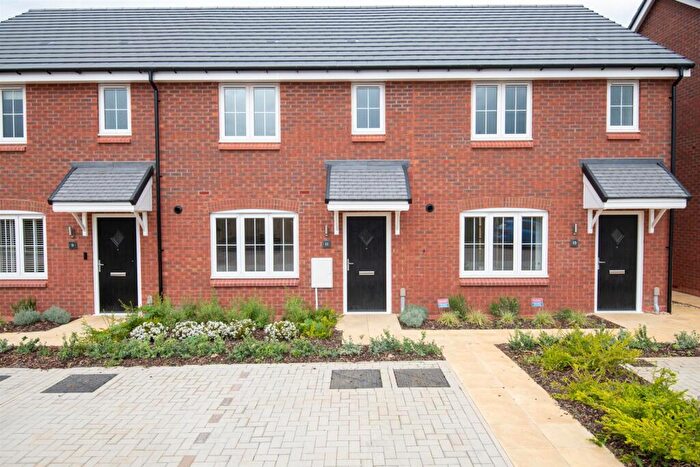 3 Bedroom Terraced House To Rent In Blackthorn Grove, Wellingborough, NN8