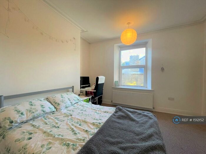 1 Bedroom Flat To Rent In Whitham Road, Sheffield, S10