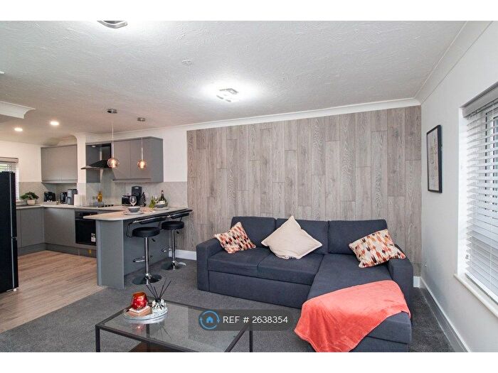 1 Bedroom Maisonette To Rent In Felmores End, Pitsea, Basildon, SS13