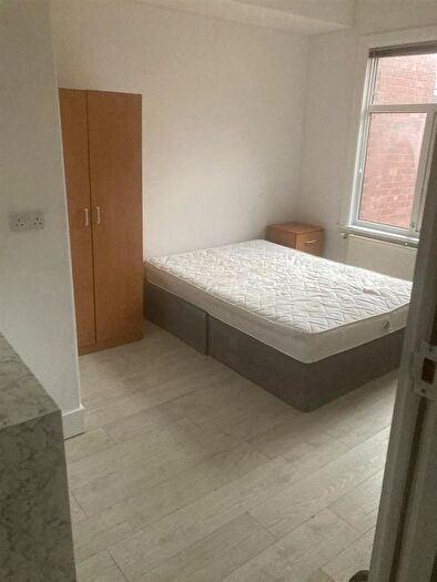 8 Bedroom Flat To Rent In Barras Lane, Coventry, CV1