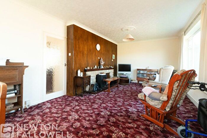 2 Bedroom Bungalow For Sale In Mill Close, North Leverton, DN22