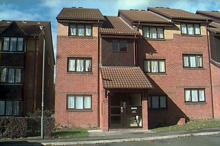 1 Bedroom Flat To Rent In Pavillion Way, Edgware, HA8