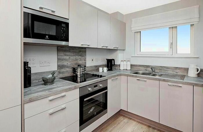 1 Bedroom Property To Rent In Blondin Way, Rotherhithe, London, SE16