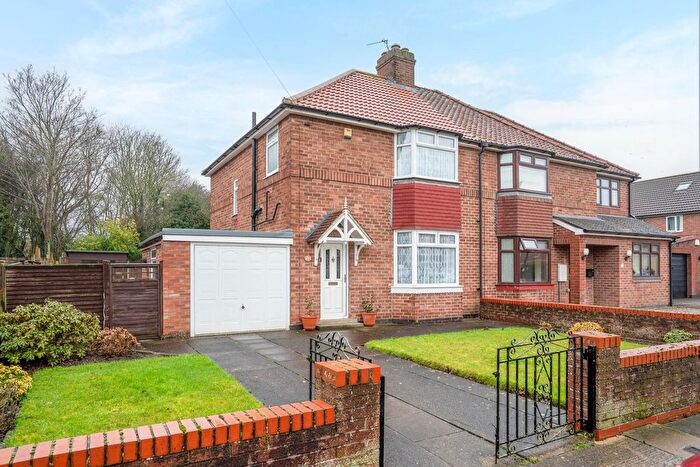 3 Bedroom Semi Detached House For Sale In Chaloners Road, York, YO24