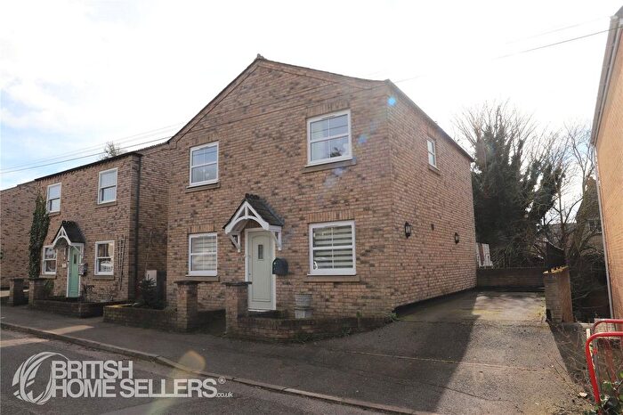 3 Bedroom Detached House For Sale In Pound Road, Chatteris, Cambridgeshire, PE16