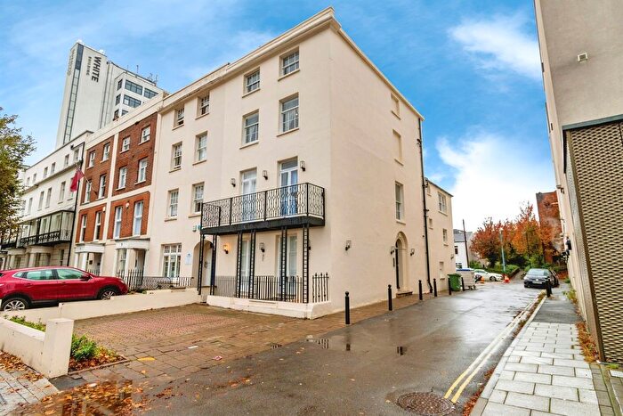 1 Bedroom Flat For Sale In Cumberland Place, Southampton, SO15