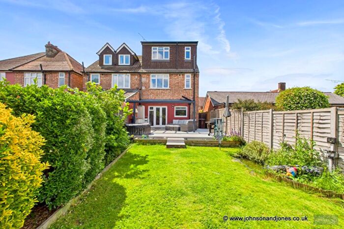 4 Bedroom Semi-Detached House For Sale In Pyrcroft Road, Chertsey, Surrey, KT16