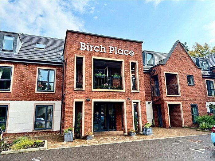 2 Bedroom Flat For Sale In Birch Place, Dukes Ride, Crowthorne, RG45