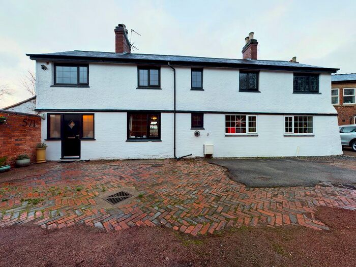 4 Bedroom Link Detached House To Rent In Lower Somercotes, Somercotes, Alfreton, DE55