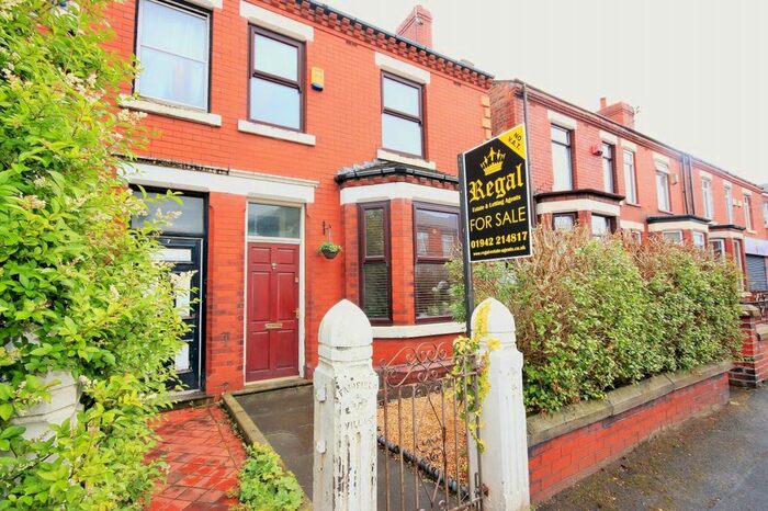 3 Bedroom Semi-Detached House To Rent In Ellesmere Road, Pemberton, Wigan, WN5