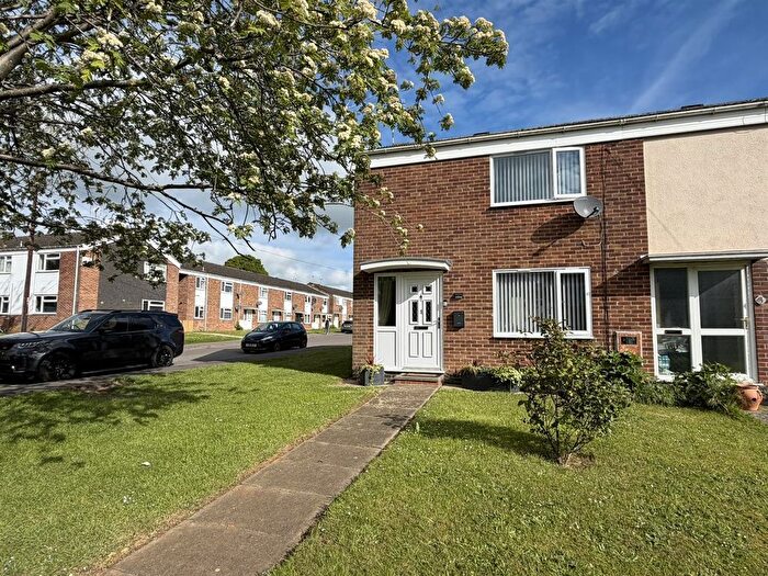 2 Bedroom Property For Sale In Coleridge Walk, Daventry, NN11