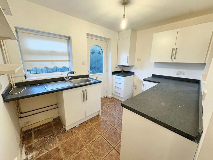 3 Bedroom Terraced House For Sale In Sunderland Road, Gilesgate, Durham, Durham, DH1