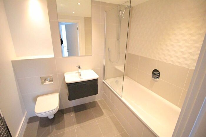 2 Bedroom Apartment To Rent In Station Road, Edgware, HA8