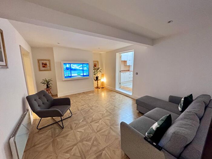 2 Bedroom Apartment To Rent In Regent Street, City Centre, NG1