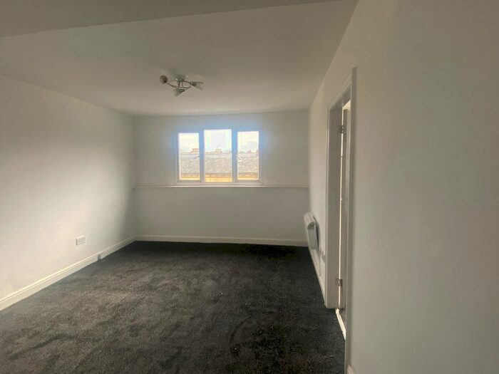 1 Bedroom Flat To Rent In Marlborough Road, Bradford, BD8