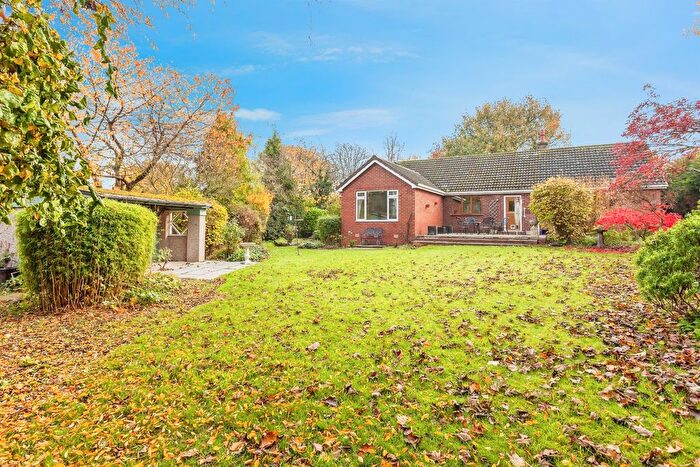 3 Bedroom Detached House For Sale In Slack Lane, Crofton, Wakefield, WF4