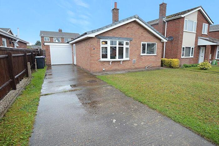 2 Bedroom Detached Bungalow For Sale In Lancaster Drive, Coningsby, LN4