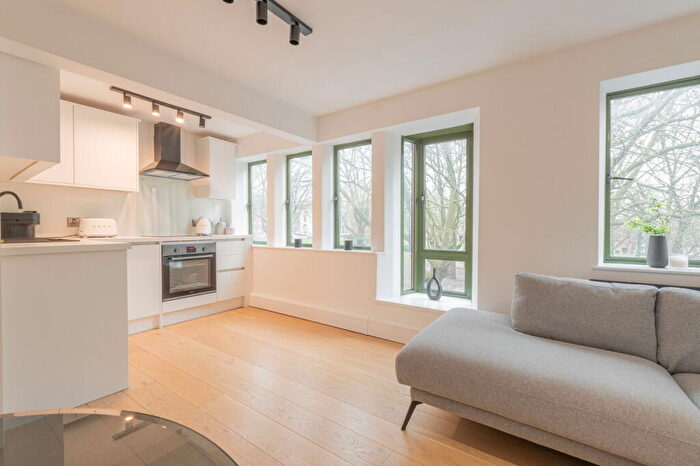 1 Bedroom Flat For Sale In St. Pauls Square, Birmingham, B3