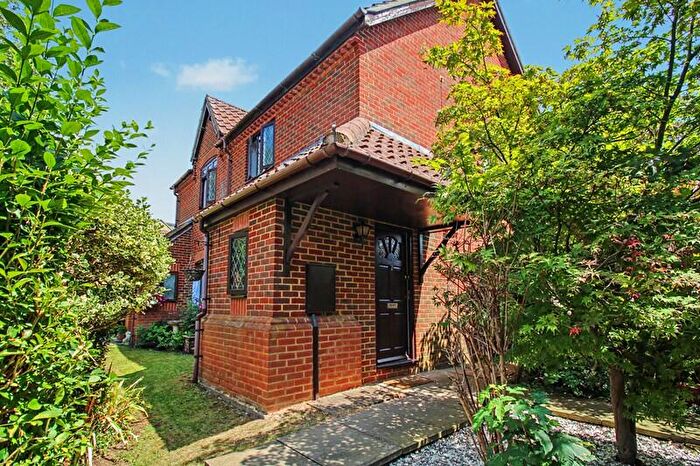 2 Bedroom Property To Rent In Tythe Close, Sharnbrook, MK44