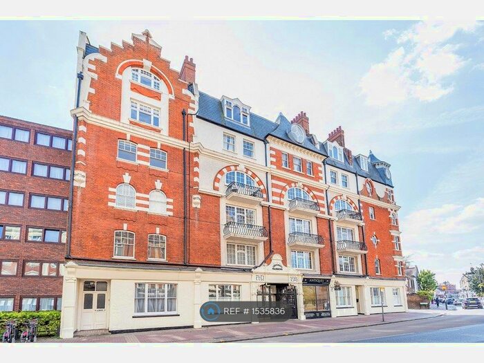 3 Bedroom Flat To Rent In University Mansions, London, SW15