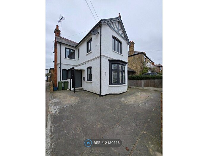 3 Bedroom Detached House To Rent In Station Road, Leigh-On-Sea, SS9