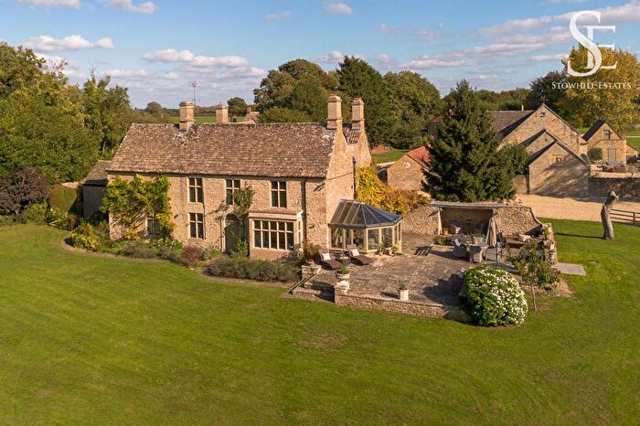 5 Bedroom Detached House For Sale In Warrens Cross, Lechlade, GL7