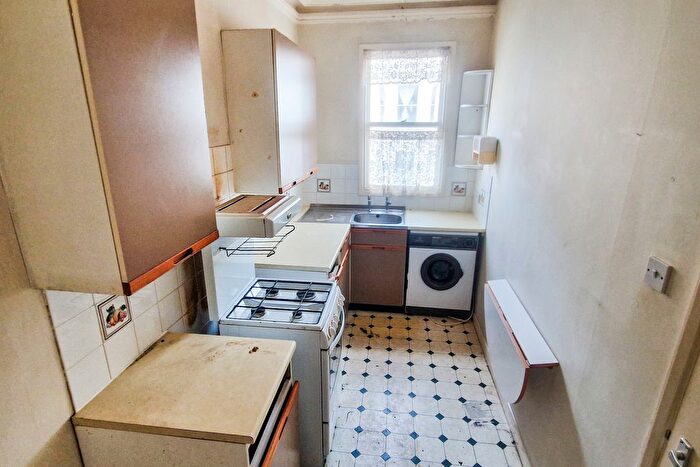 1 Bedroom Flat For Sale In Lansdowne Street, Hove, BN3