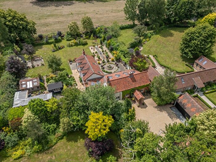 5 Bedroom Detached House For Sale In Colton, Norwich, NR9