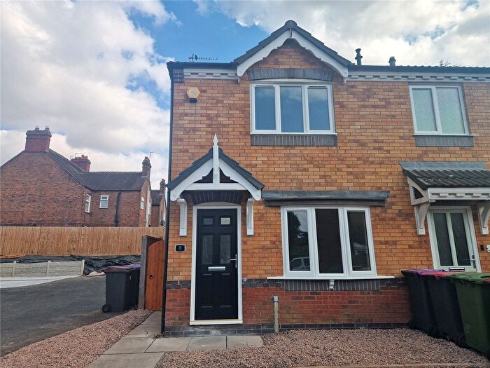 2 Bedroom End Terrace House For Sale In Bullrush Glade, St. Georges, Telford, Shropshire, TF2
