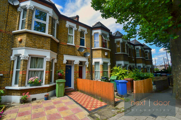 2 Bedroom Apartment To Rent In Albany Road, Walworth, SE5