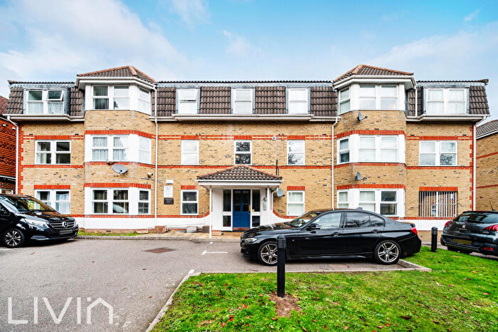 2 Bedroom Flat For Sale In St. Augustines Avenue, South Croydon, CR2