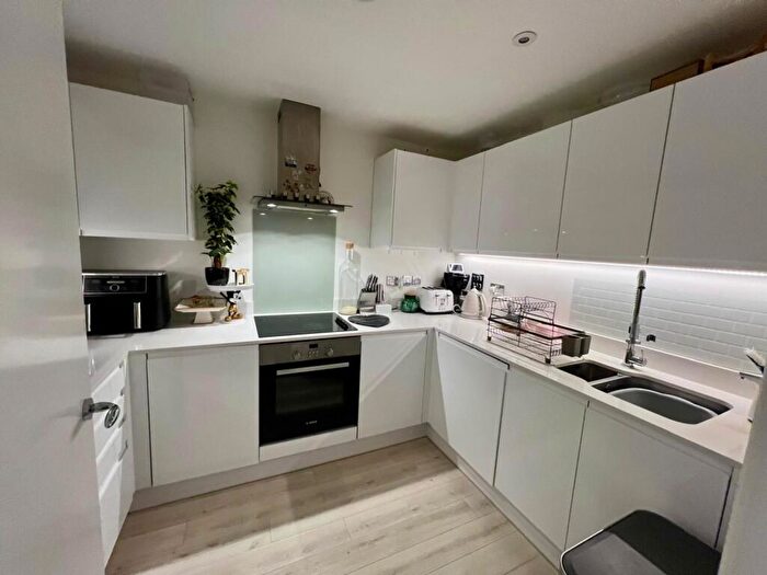 3 Bedroom Apartment For Sale In The Winerack, Ipswich Waterfront, IP4