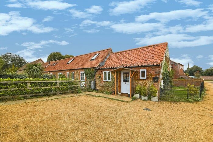 Barn Conversion For Sale In Park Farm Barns, Bircham Road, Snettisham, King's Lynn PE31