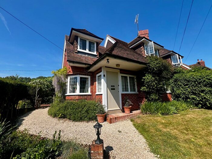 3 Bedroom Character Property To Rent In Urquhart Lane, Ipsden, Wallingford, OX10