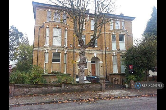 Studio To Rent In Anerley Park, London, SE20