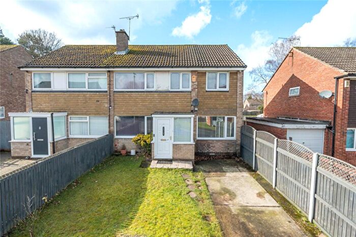5 Bedroom Semi-Detached House For Sale In Birkdale Rise, Leeds, LS17