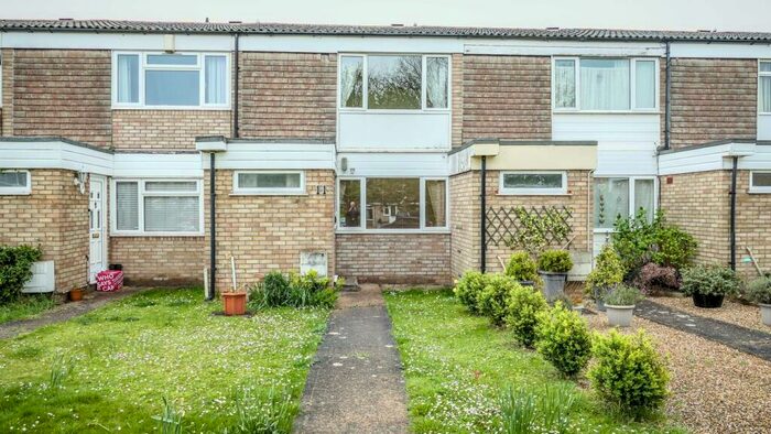 3 Bedroom Terraced House For Sale In Morgans Close, Wilstead, Bedford, MK45