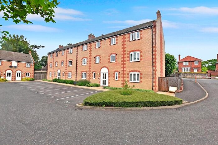 1 Bedroom Flat For Sale In Avenue Gardens, Thetford, IP24