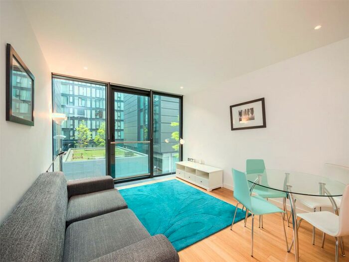 1 Bedroom Flat To Rent In Simpson Loan, Edinburgh, EH3