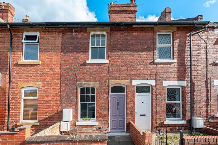 2 Bedroom Terraced House To Rent In Railway View, York, YO24
