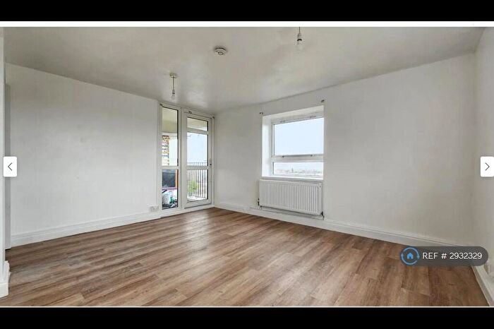 2 Bedroom Flat To Rent In Orchard House, Erith, DA8