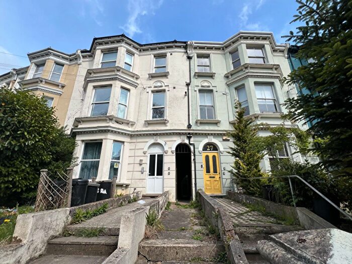 2 Bedroom Flat To Rent In St Helens Road, Hastings, TN34
